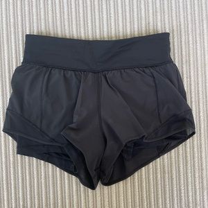 Lulu Lemon shorts with spandex